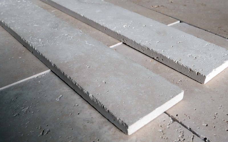 Naturstein Sockelleiste Travertin Medium getrommelt