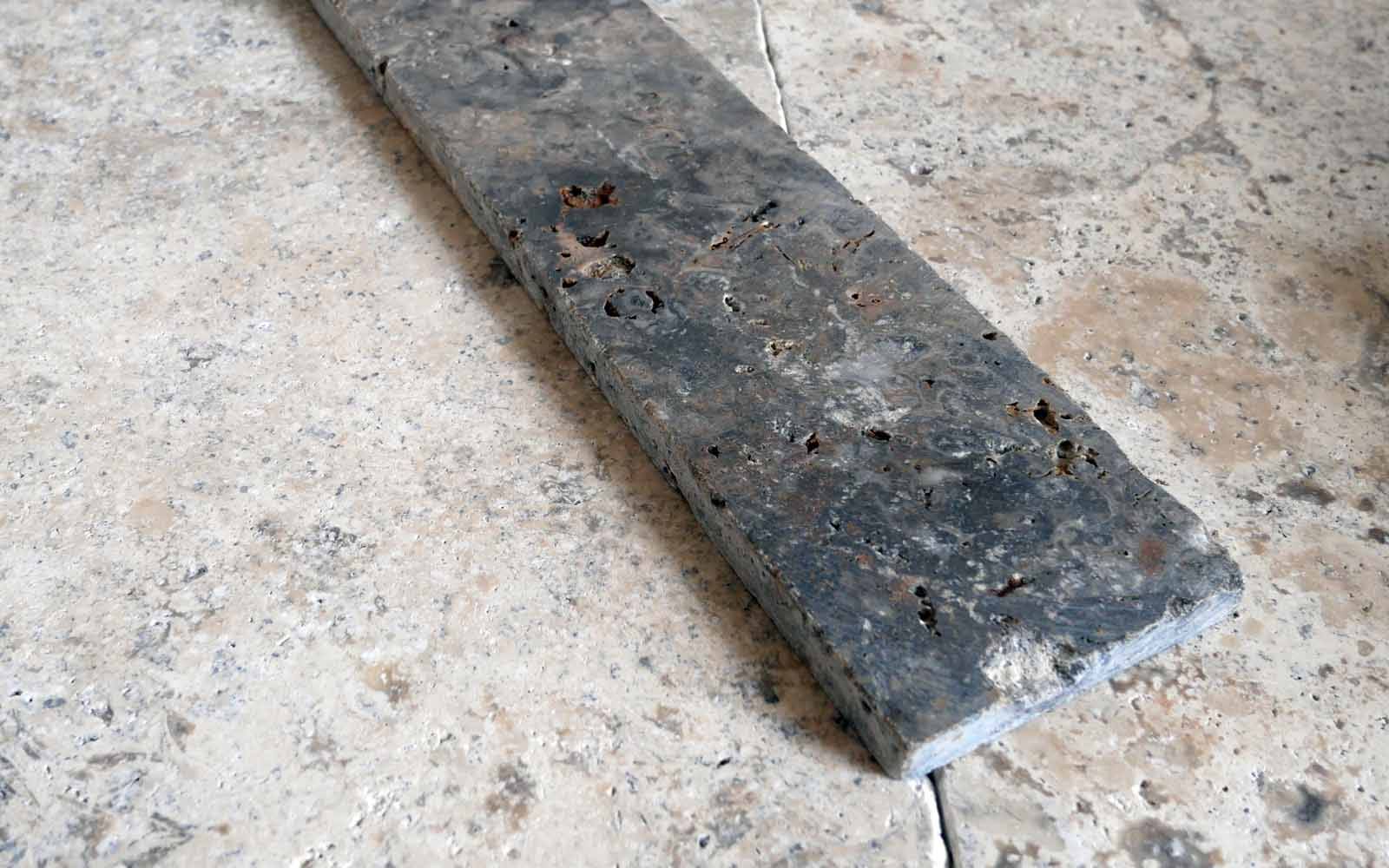 Naturstein Sockelleiste Travertin Silver grau getrommelt