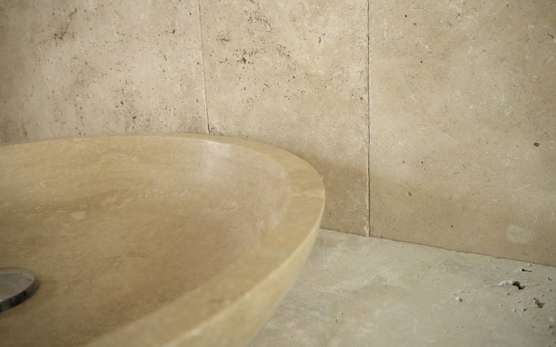 Travertin Waschbecken beige, rund und flach